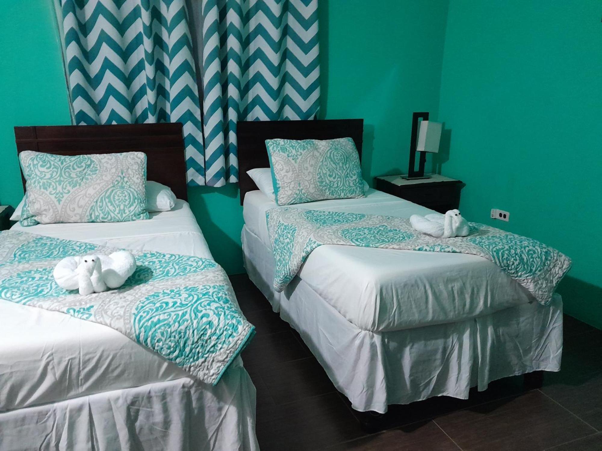 Bailey'S Bed And Breakfast Runaway Bay Eksteriør bilde