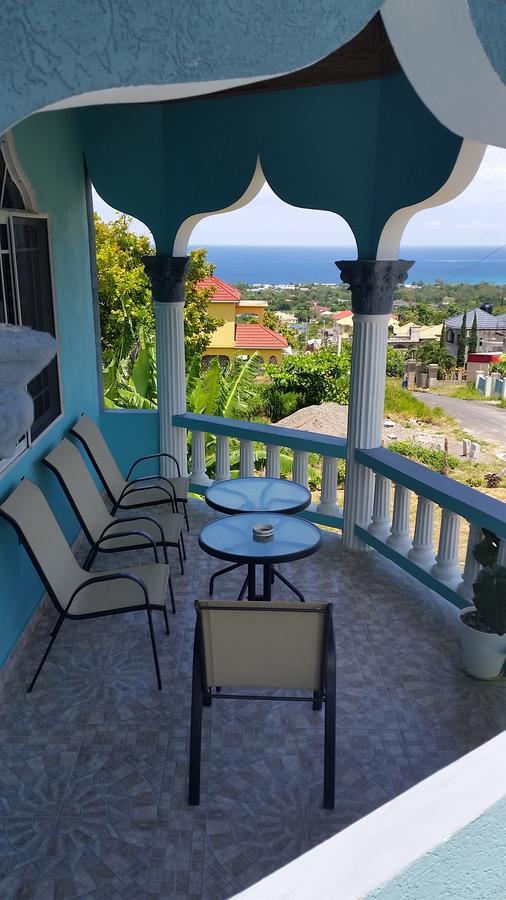 Bailey'S Bed And Breakfast Runaway Bay Eksteriør bilde