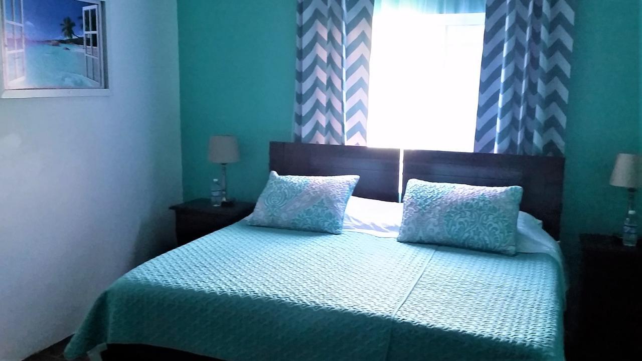 Bailey'S Bed And Breakfast Runaway Bay Eksteriør bilde