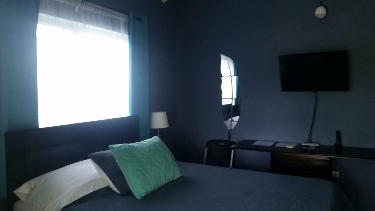 Bailey'S Bed And Breakfast Runaway Bay Eksteriør bilde